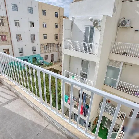 New Family-friendly & Spacious By Sf Homes Apartamento