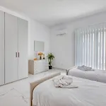 New Family-friendly & Spacious By Sf Homes Apartman