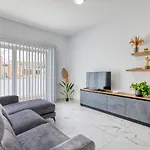 New Family-friendly & Spacious By Sf Homes