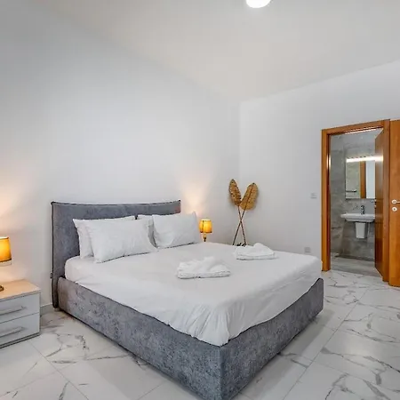 New Family-friendly & Spacious By Sf Homes *
