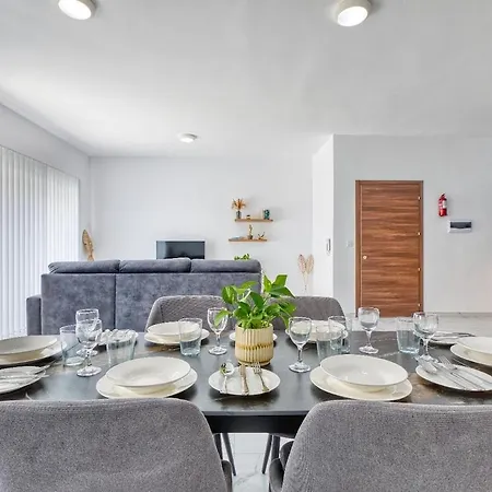 Apartmán New Family-friendly & Spacious By Sf Homes