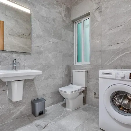 New Family-friendly & Spacious By Sf Homes * Il-Fgura