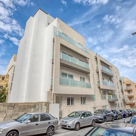 New Family-friendly & Spacious By Sf Homes * Il-Fgura
