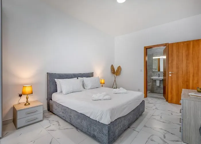 New Family-friendly & Spacious By Sf Homes *