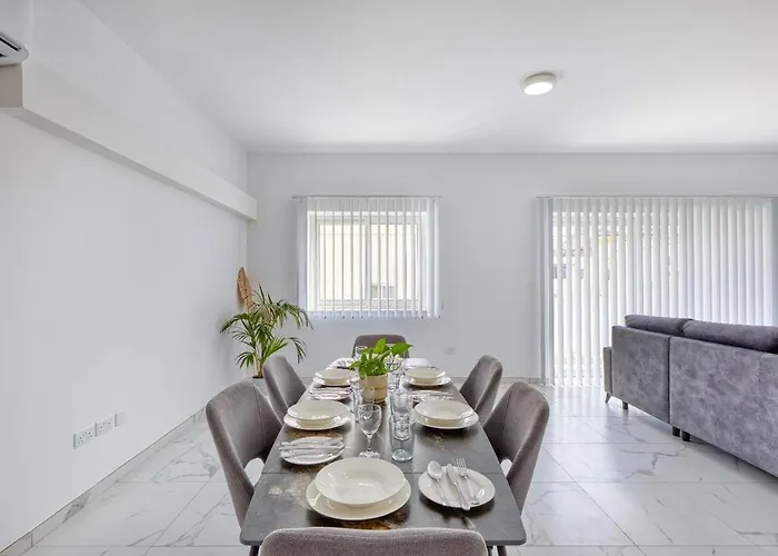 New Family-friendly & Spacious By Sf Homes * Fgura