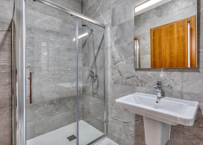 New Family-friendly & Spacious By Sf Homes Appartamento *